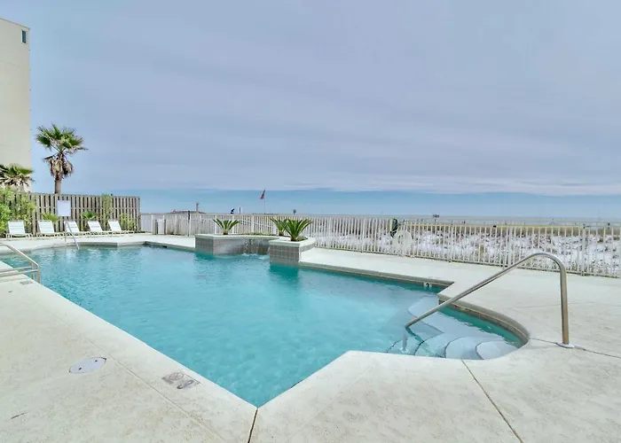 Beachfront W/ Pool * Gulf Shores