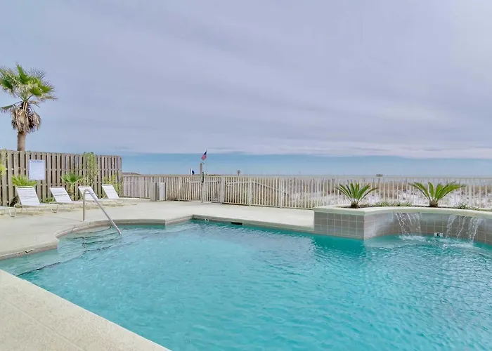 Holiday home Beachfront W/ Pool *